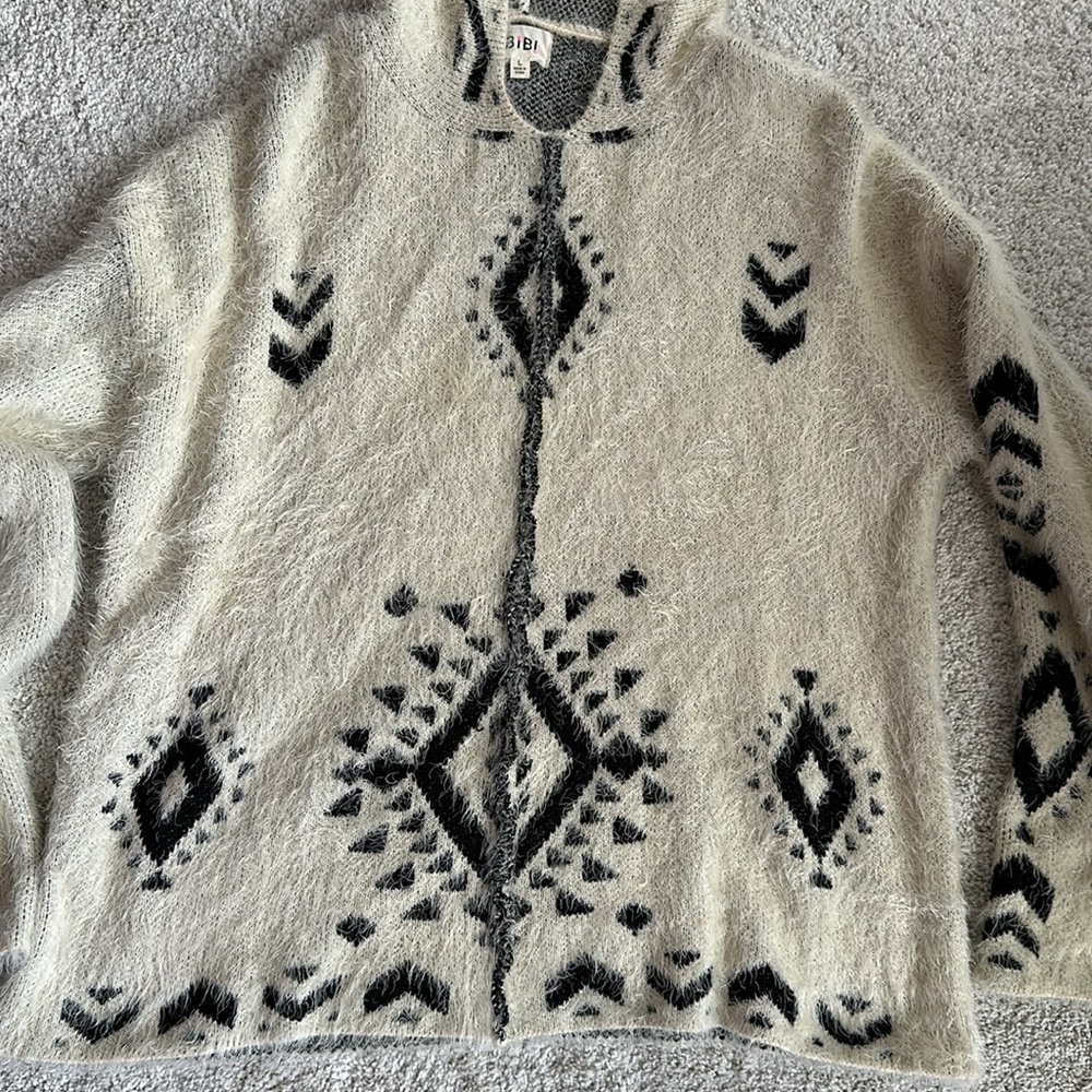Aztec Bibi Top - Picture 3 of 7